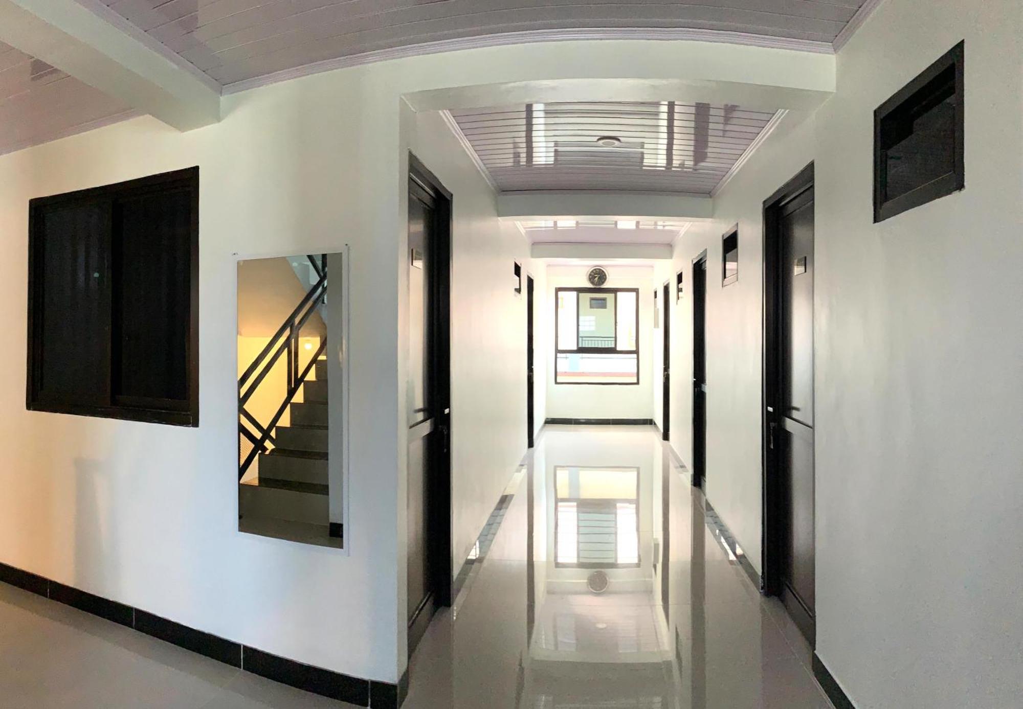 Kusuma Raya Guest House Srondolwetan 外观 照片